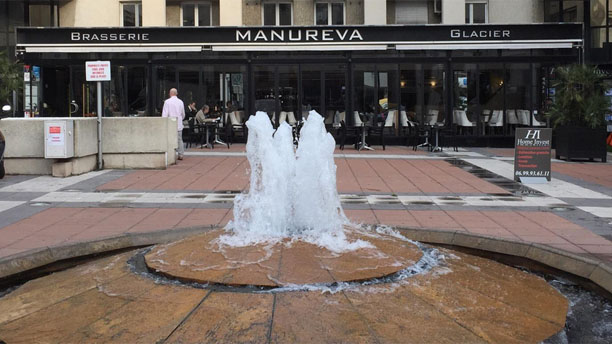 restaurant Manureva II